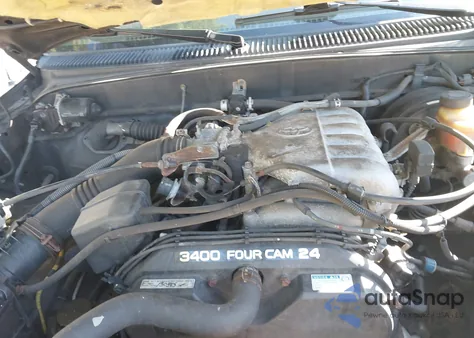 1999 Toyota Tacoma from USA, damaged, VIN 4TAWN72N5XZ528809